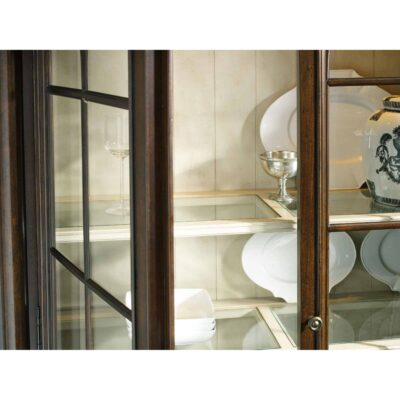 Alternative view of Leesburg Display Cabinet