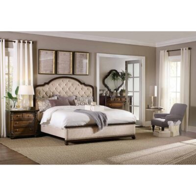 Alternative view of Leesburg King Upholstered Bed