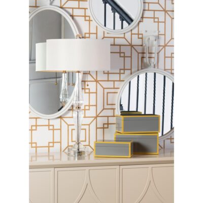 Alternative view of Naomi Lamp