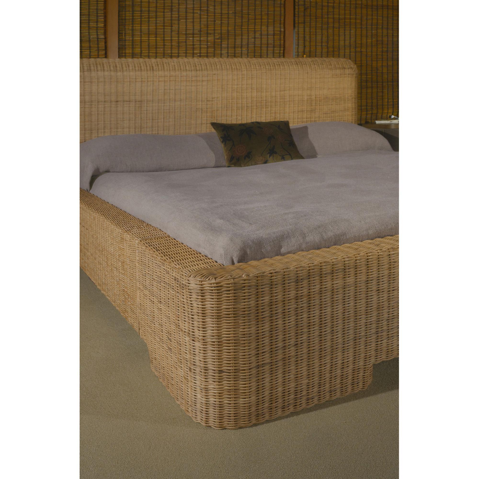 Claudia Bed Queen Natural - Image 3