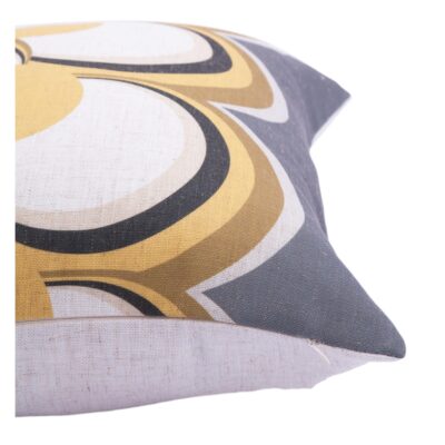 Alternative view of Almada Pillow