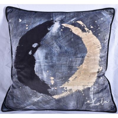 Novella Pillow